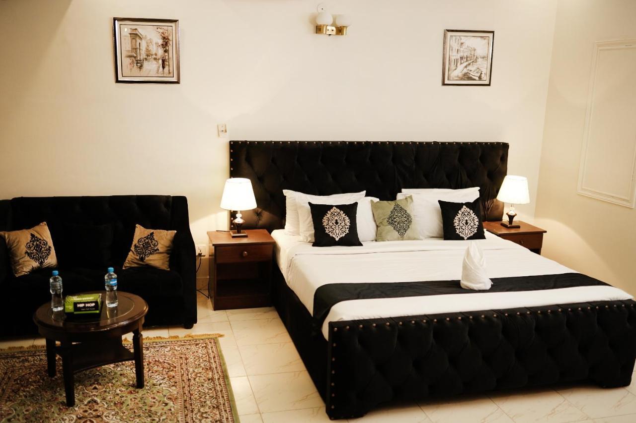 Diamond Lodge Karachi Esterno foto