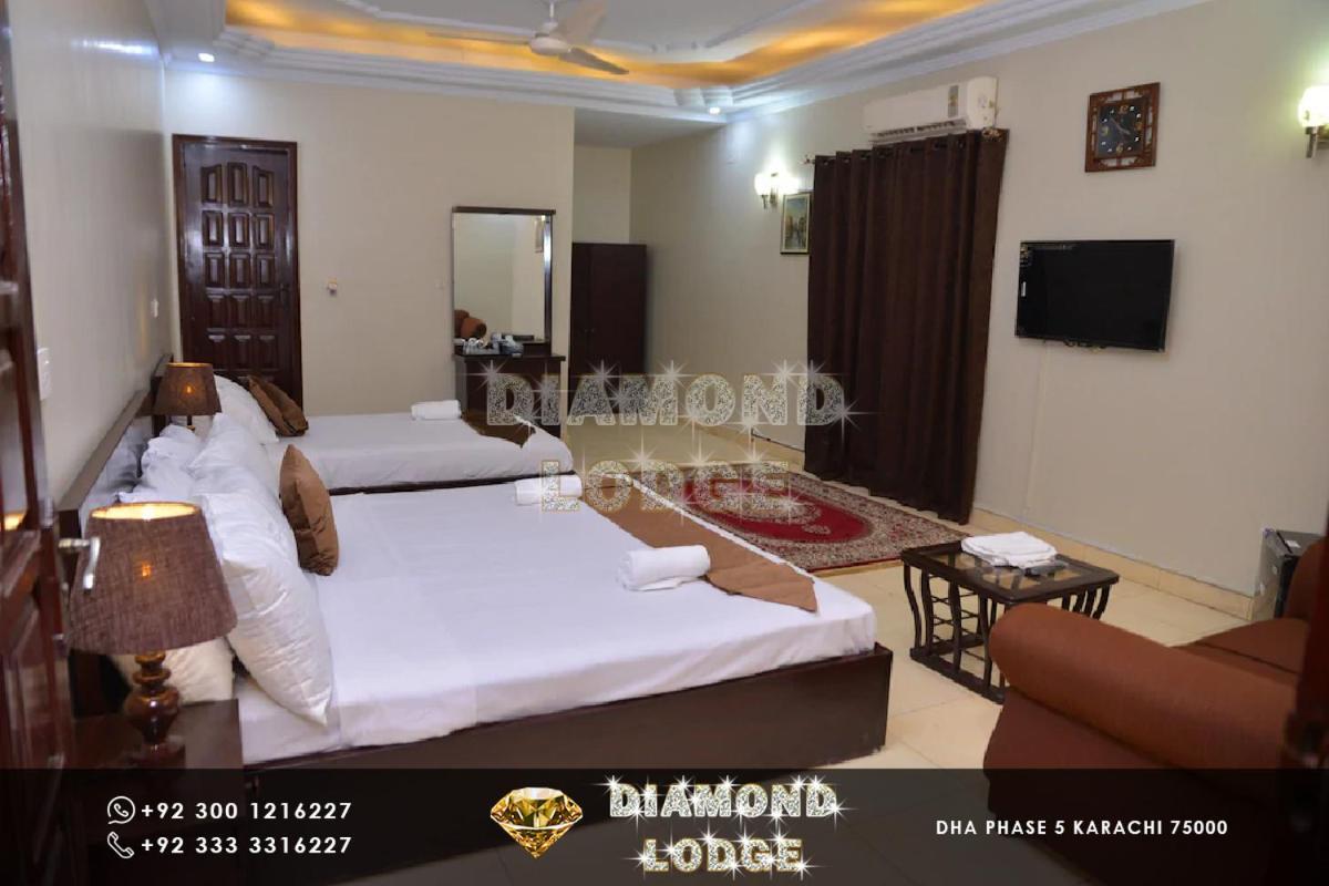 Diamond Lodge Karachi Esterno foto