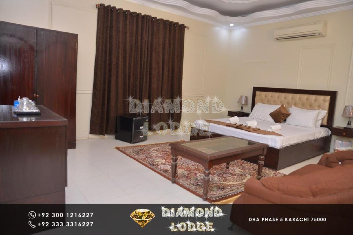 Diamond Lodge Karachi Esterno foto