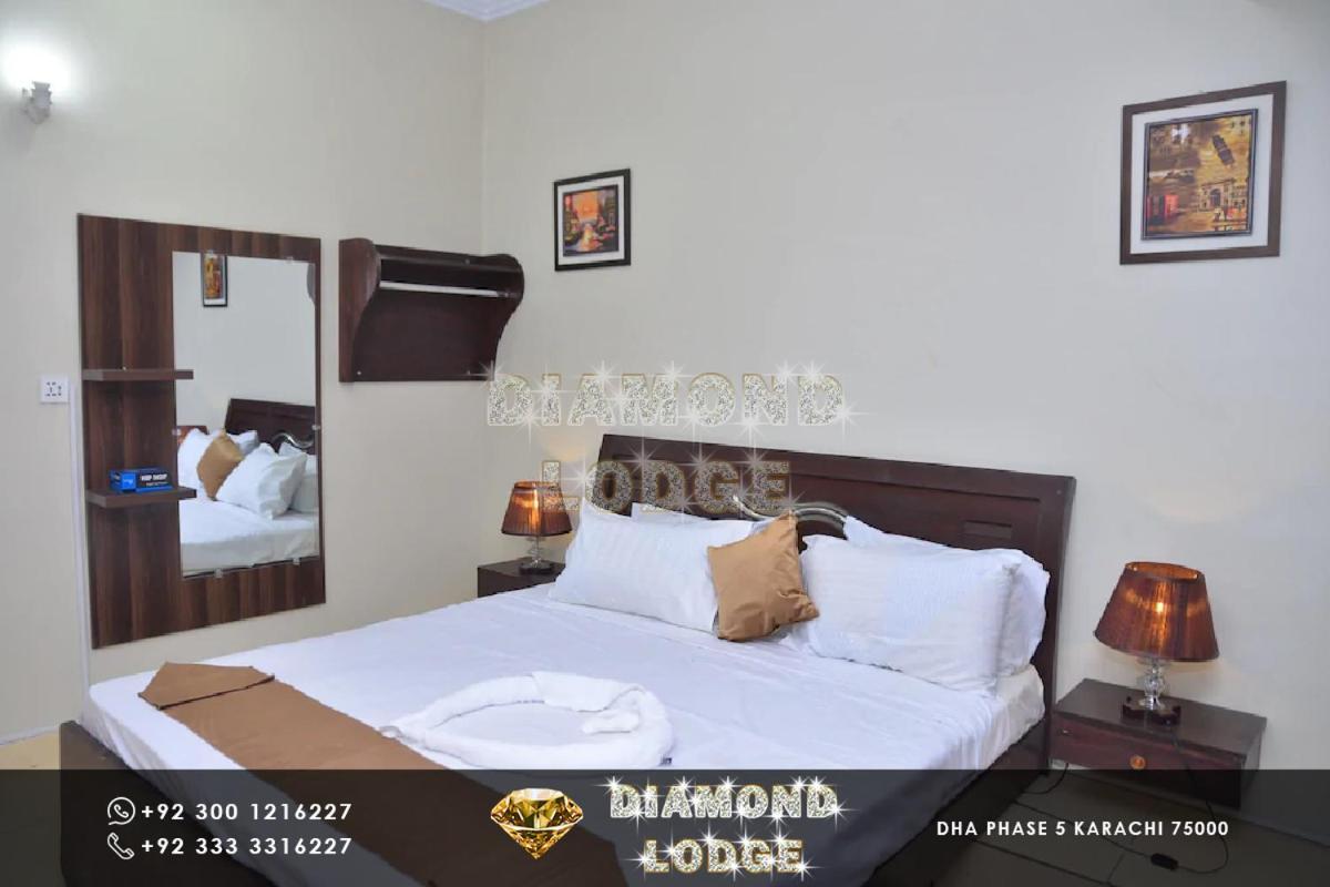 Diamond Lodge Karachi Esterno foto