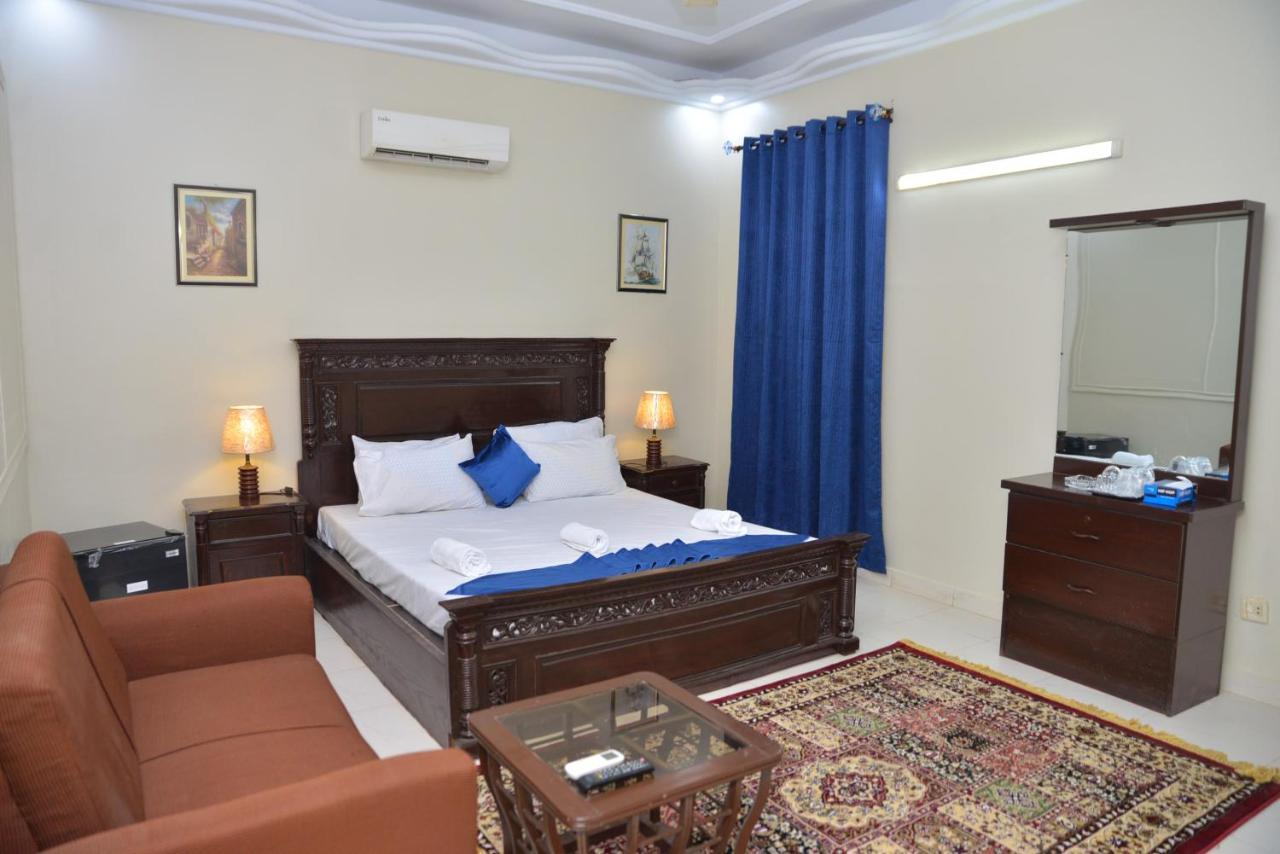 Diamond Lodge Karachi Esterno foto