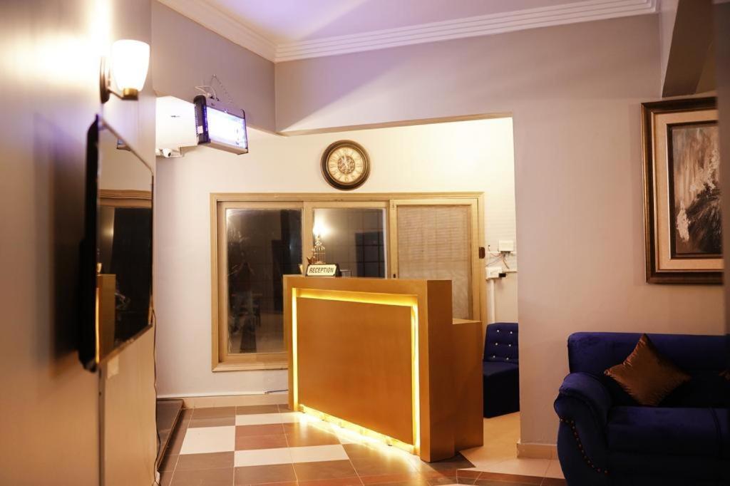 Diamond Lodge Karachi Esterno foto
